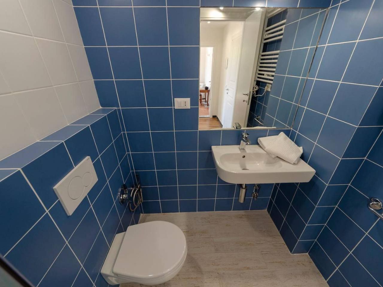 Апартаменты Joivy Lovely Apt For 2, With Terrace And Lovely View Вернацца Экстерьер фото