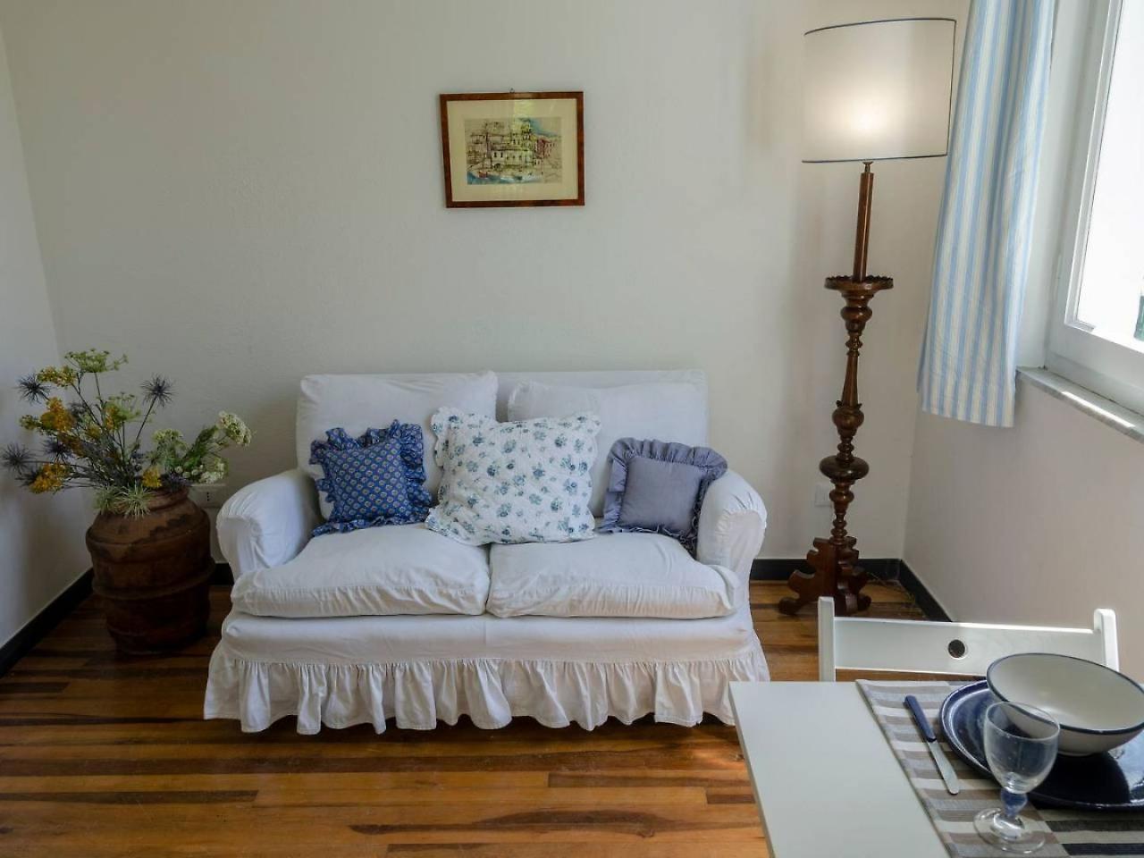 Апартаменты Joivy Lovely Apt For 2, With Terrace And Lovely View Вернацца Экстерьер фото