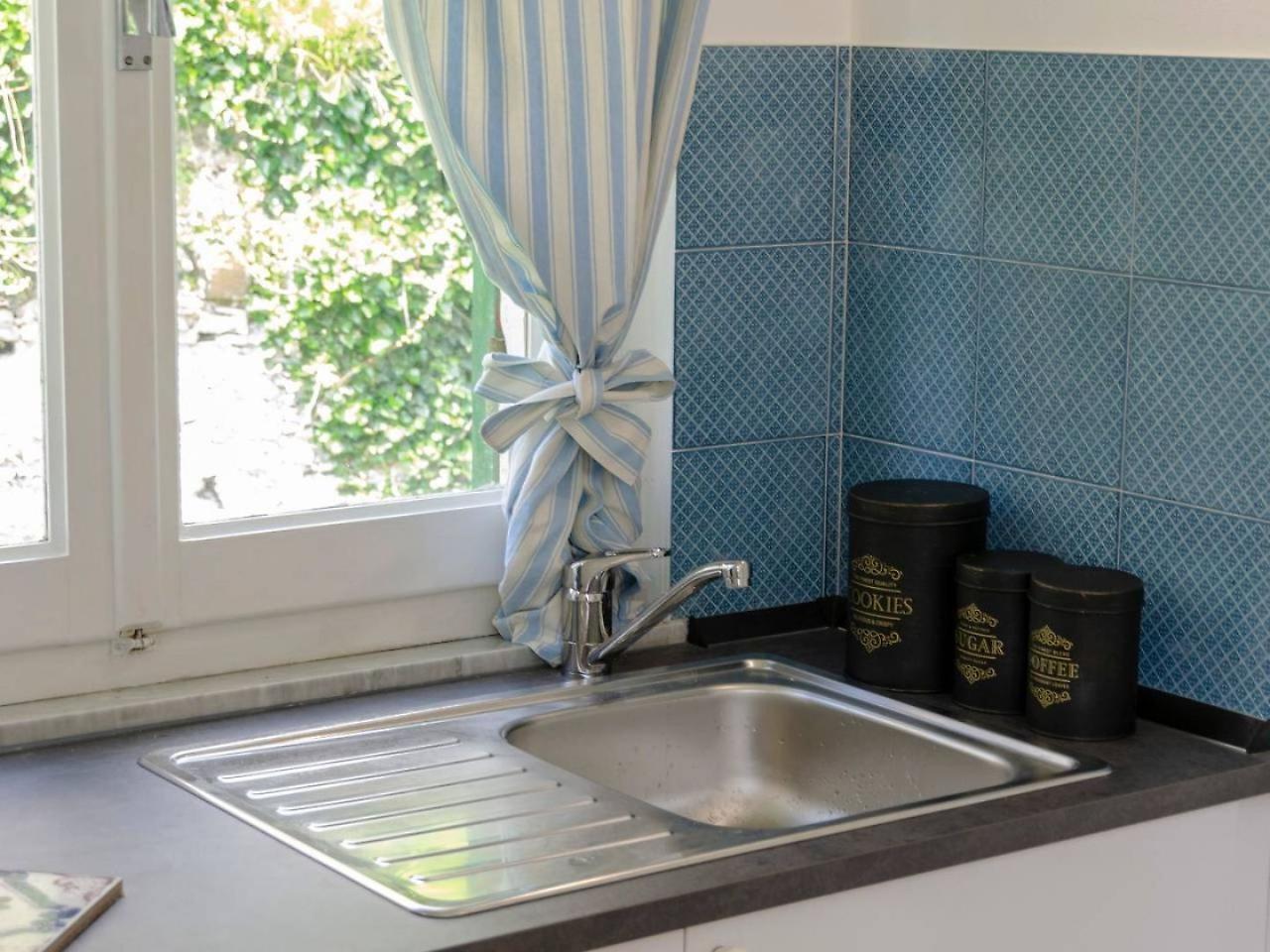 Апартаменты Joivy Lovely Apt For 2, With Terrace And Lovely View Вернацца Экстерьер фото